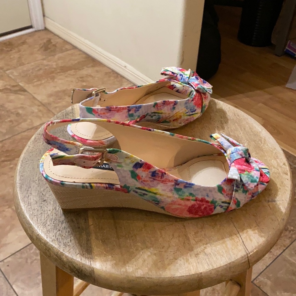 Alex Marie- Nikki Floral Multi Size 8 medium
